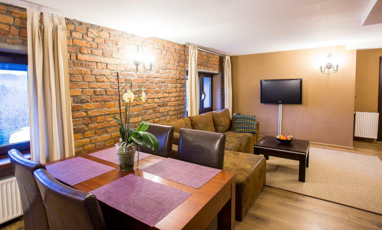 Apartamenty I Pokoje Aneta เปียโควิเซ ภายนอก รูปภาพ