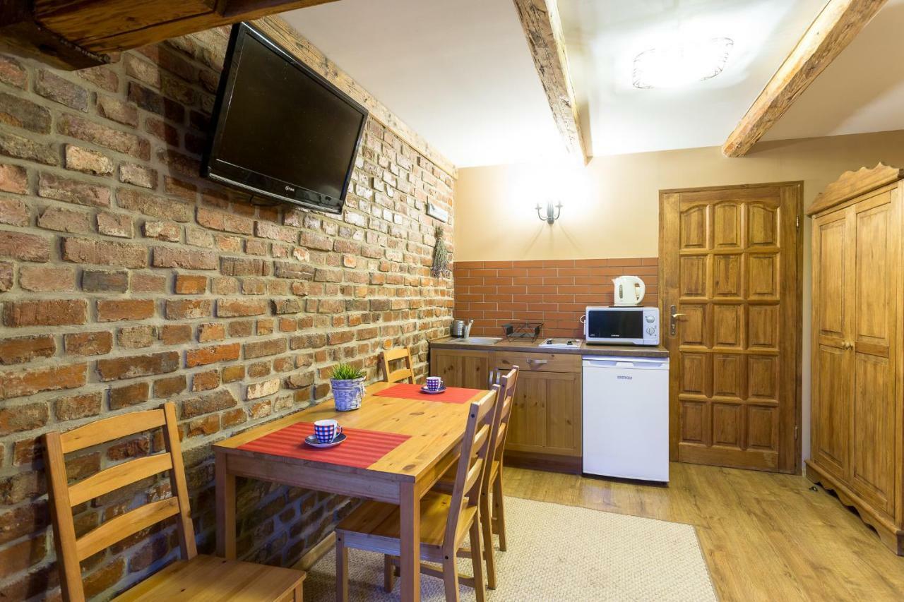 Apartamenty I Pokoje Aneta เปียโควิเซ ภายนอก รูปภาพ